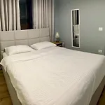 Zoi\'S Apartment